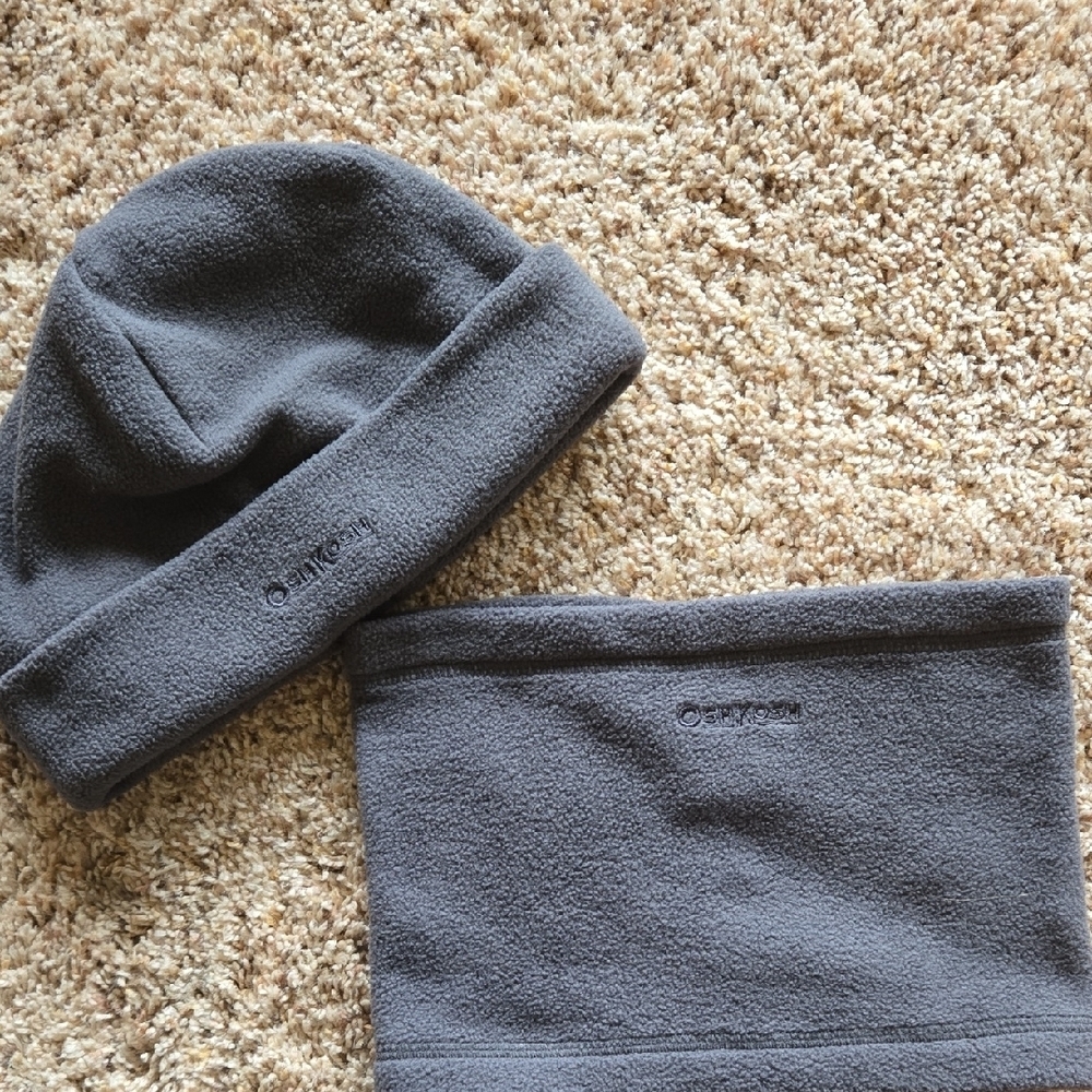 OshKosh B'gosh Kid's Gray Kids Hat and Neck Tube Set, Euc